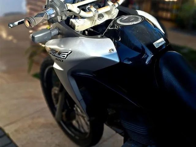 Honda Xre 300 - Foto 2