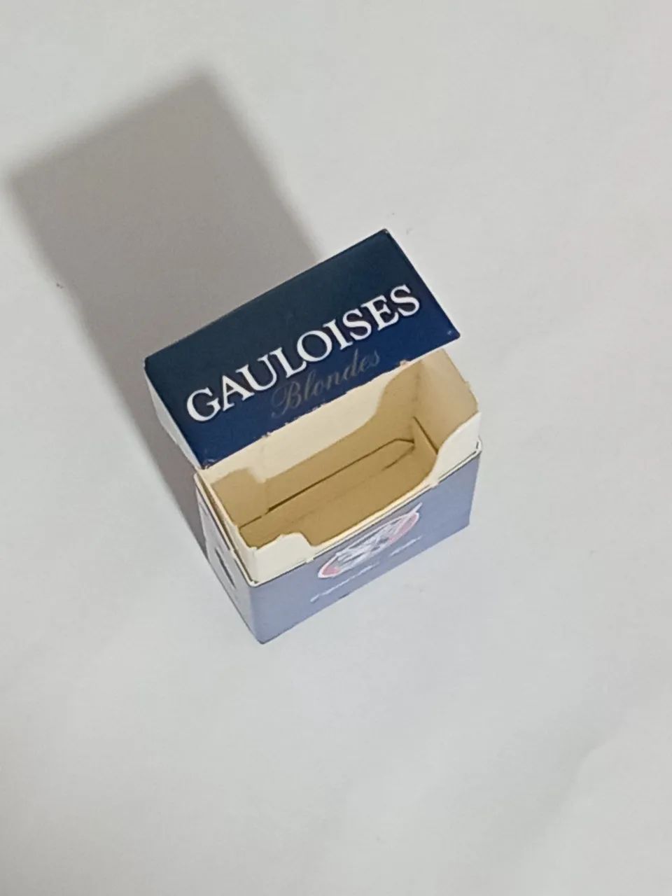 Caixa de fósforos vazia, Gauloises Blondes - Foto 4