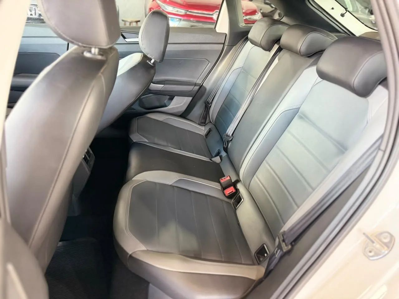 Volkswagen Nivus Comfortline 1.0 200 TSI Flex Aut., foto 12 de 20