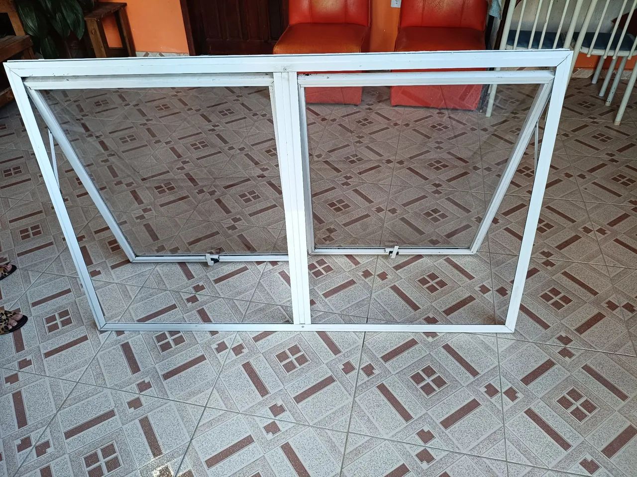 Janela de alumínio basculante 1.47x 0.97