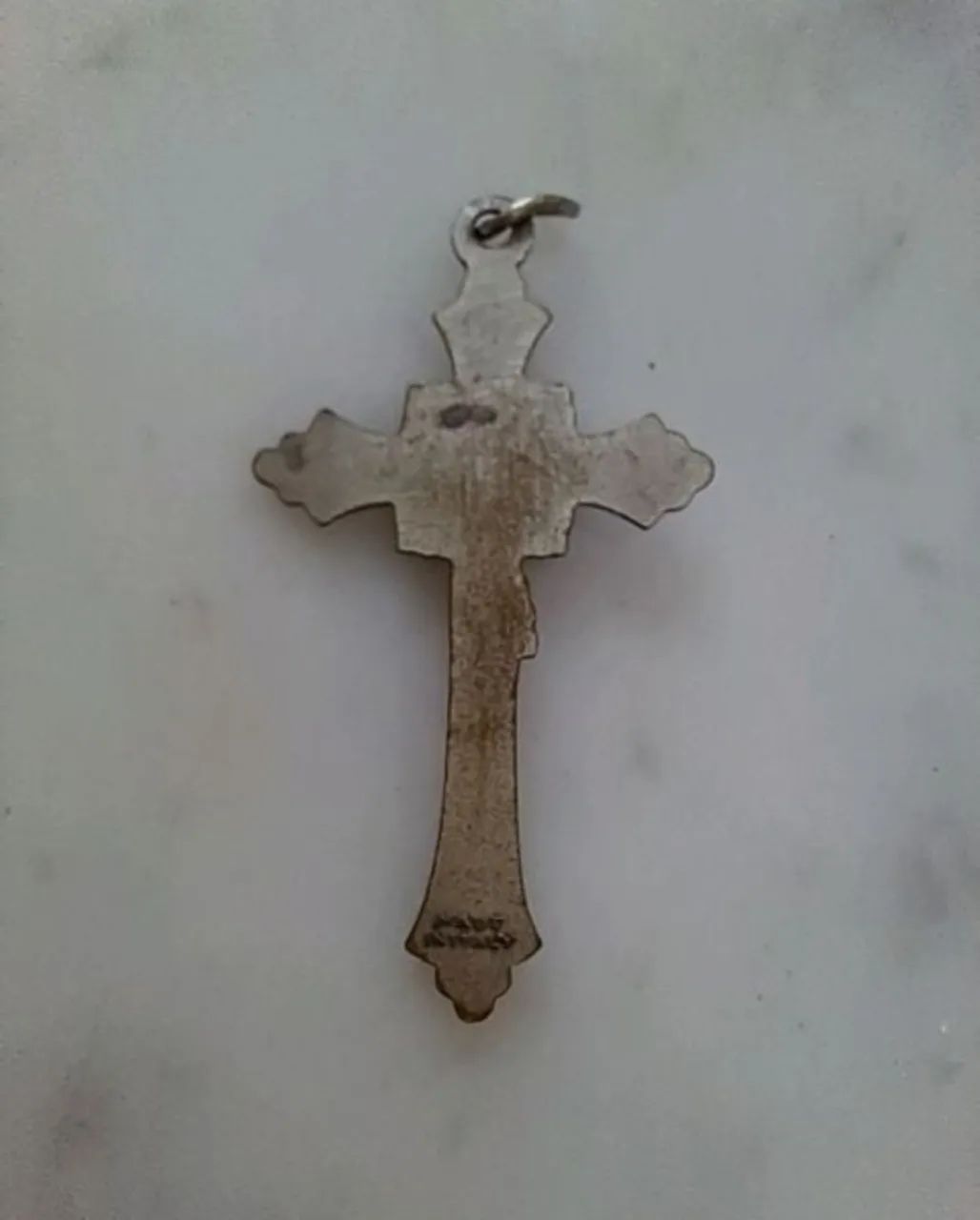 Crucifixo banhado a prata  - Foto 2