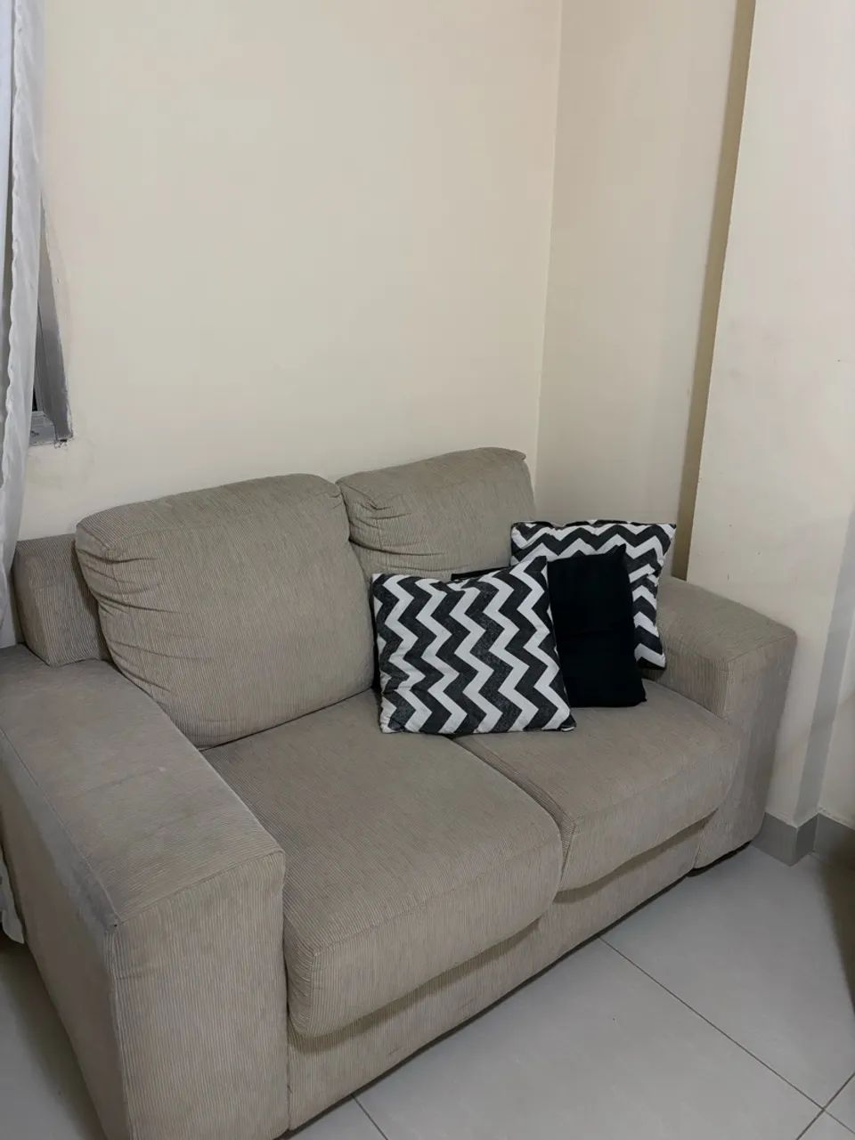 Sofá 2 lugares - 1,50x86 cm