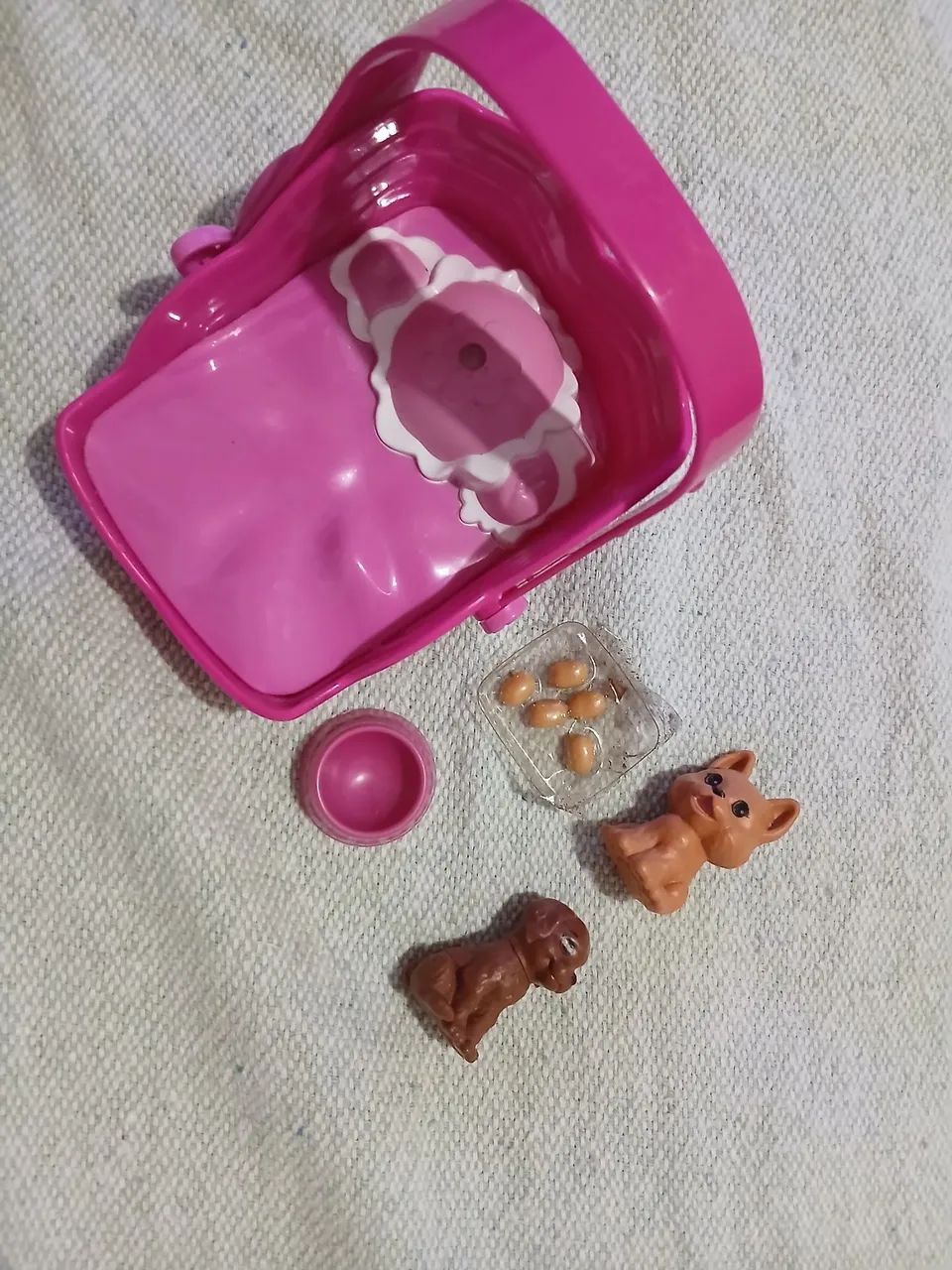 Acessórios pra barbies 