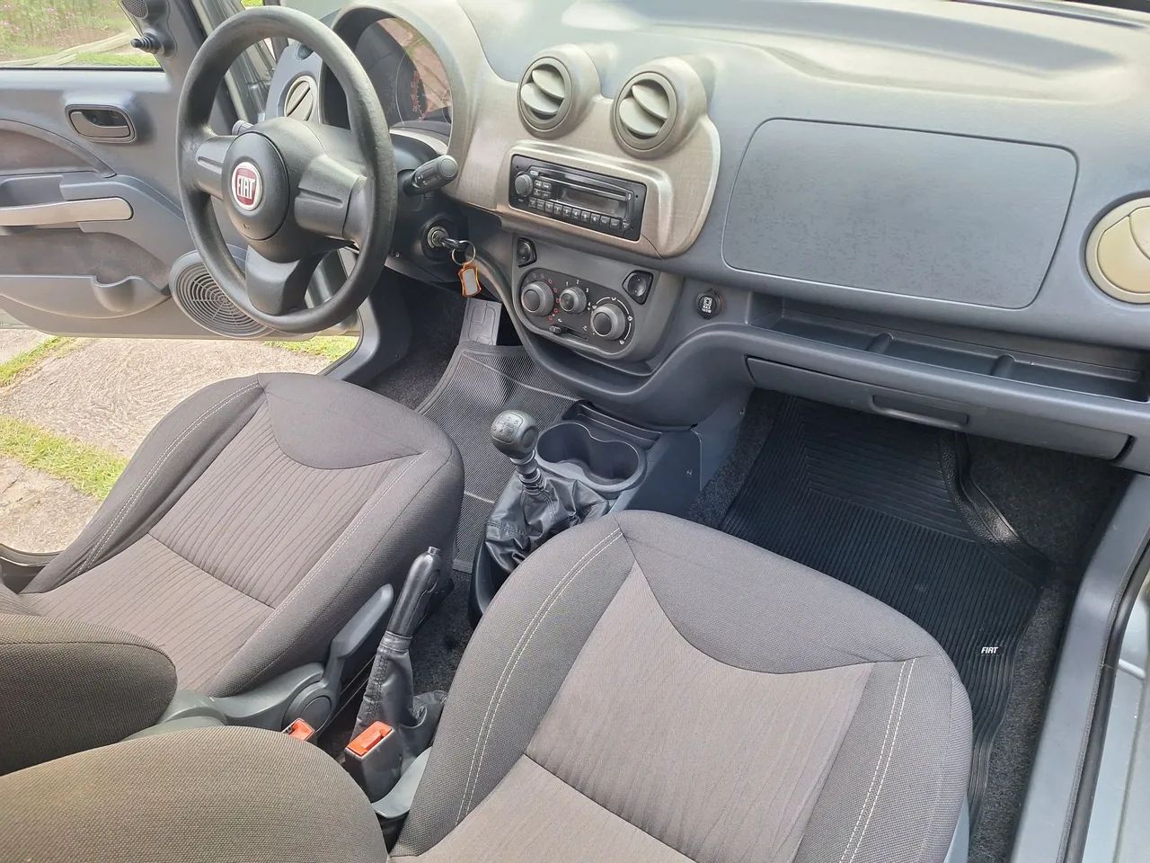 Fiat Uno WAY Celeb. 1.0 EVO Fire Flex 8V 5P 2011