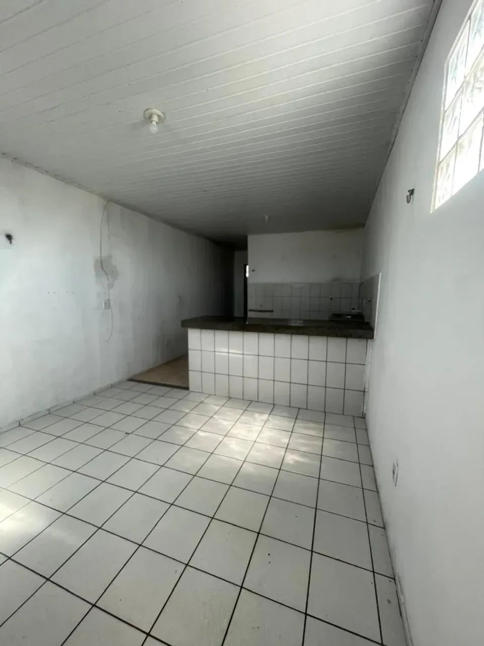 ALUGO KITNET DE 01 QUARTO PRÓXIMO AO ASLAN DA CIDADE NOVA