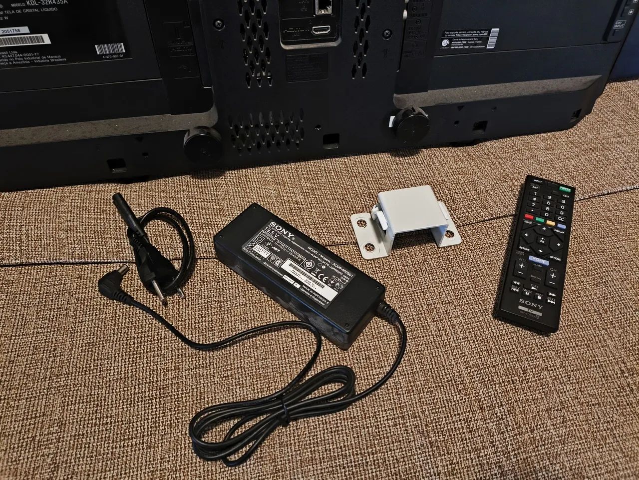 TV SONY 32 POLEGADAS MODELO KDL32R435A controle, suporte e fonte originais - Foto 5
