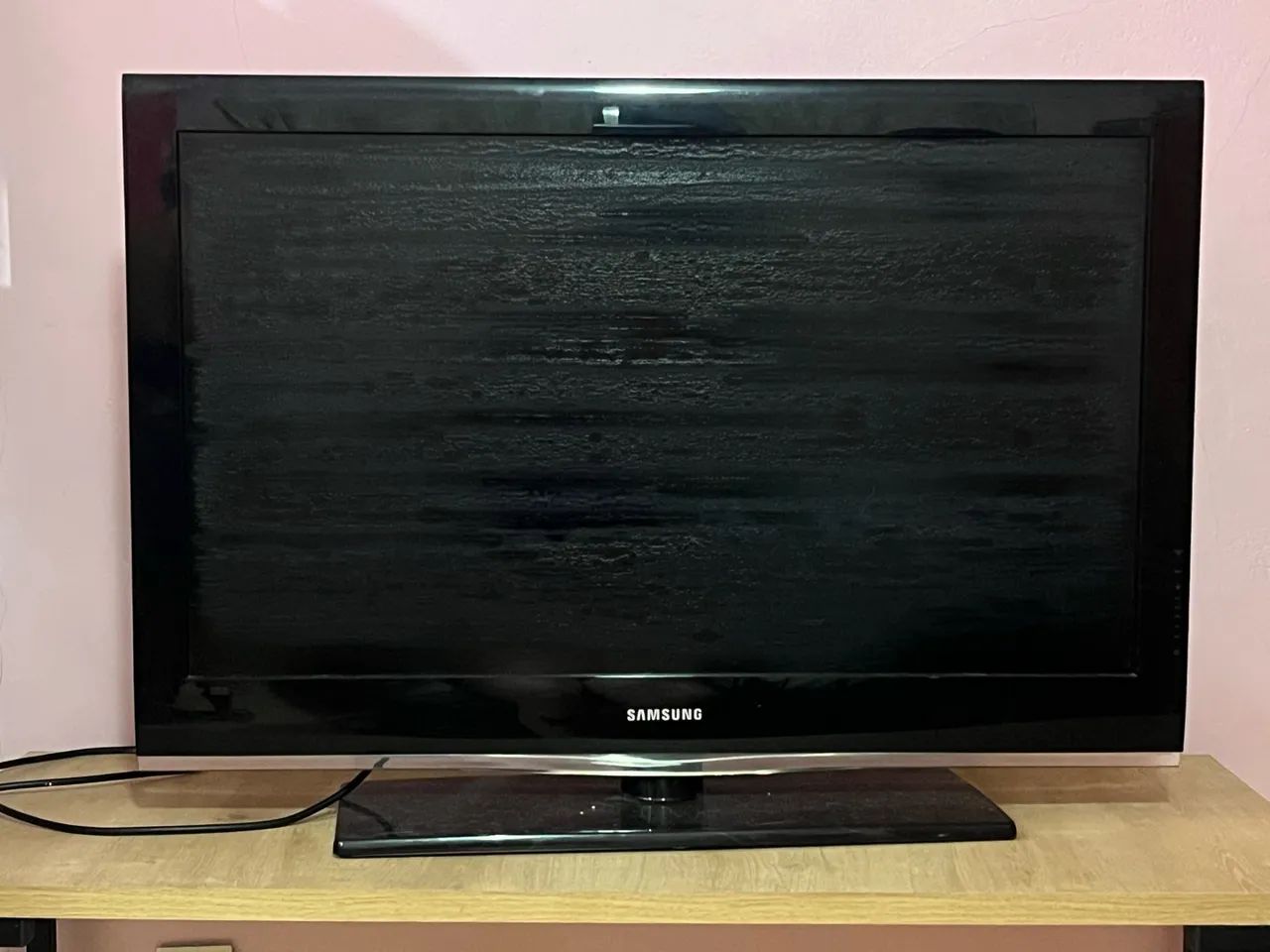 TV Samsung de 37 polegadas, modelo LN37B530P2R