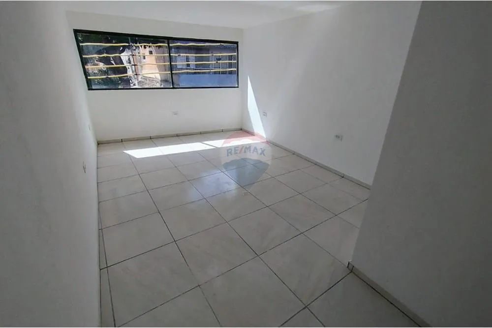 aluga-se sala comercial na Madalena com agua e energia inclusas - Foto 2