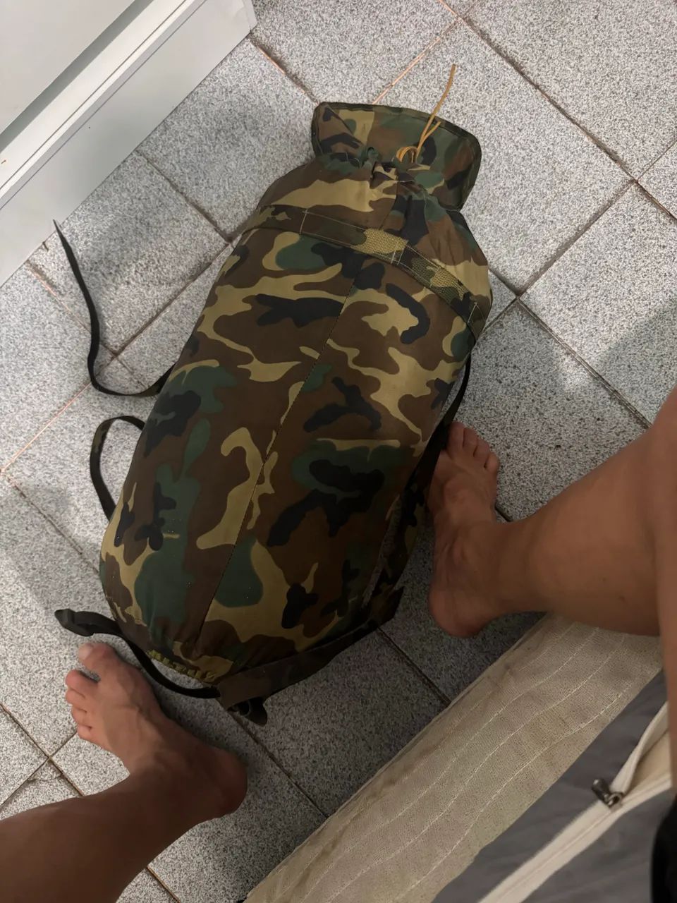 Saco de dormir da altus camuflado super confortável  - Foto 2
