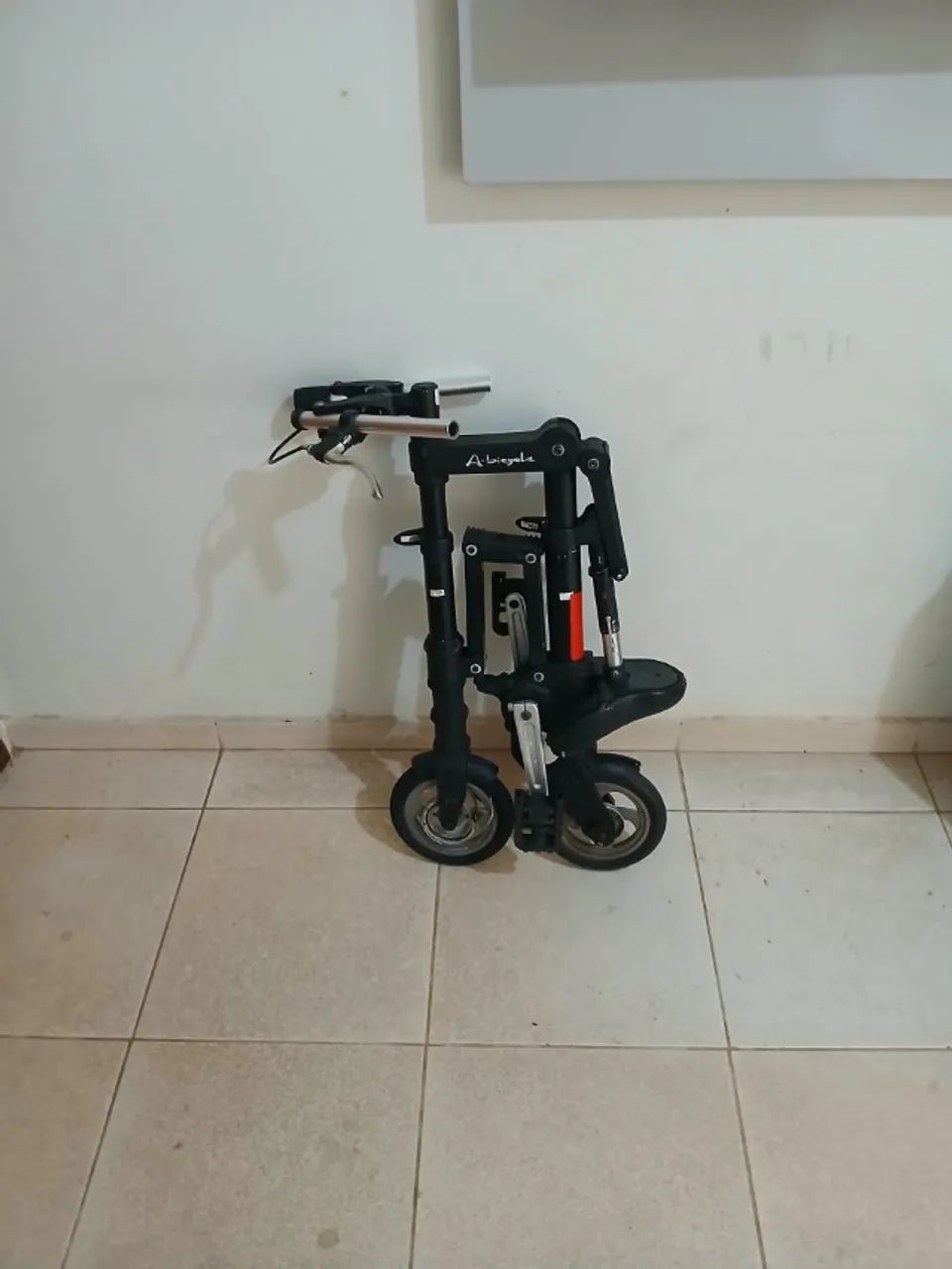 Mini bicicleta dobrável de 8 polegadas  - Foto 2