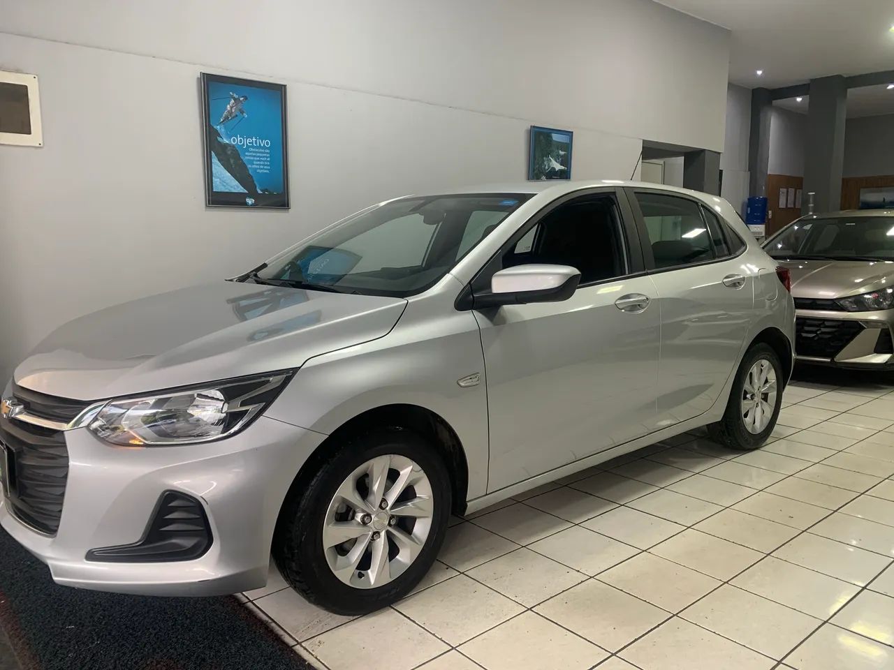 Chevrolet Onix ONIX HATCH LT 1.0 12V Flex 5p Mec. 2023