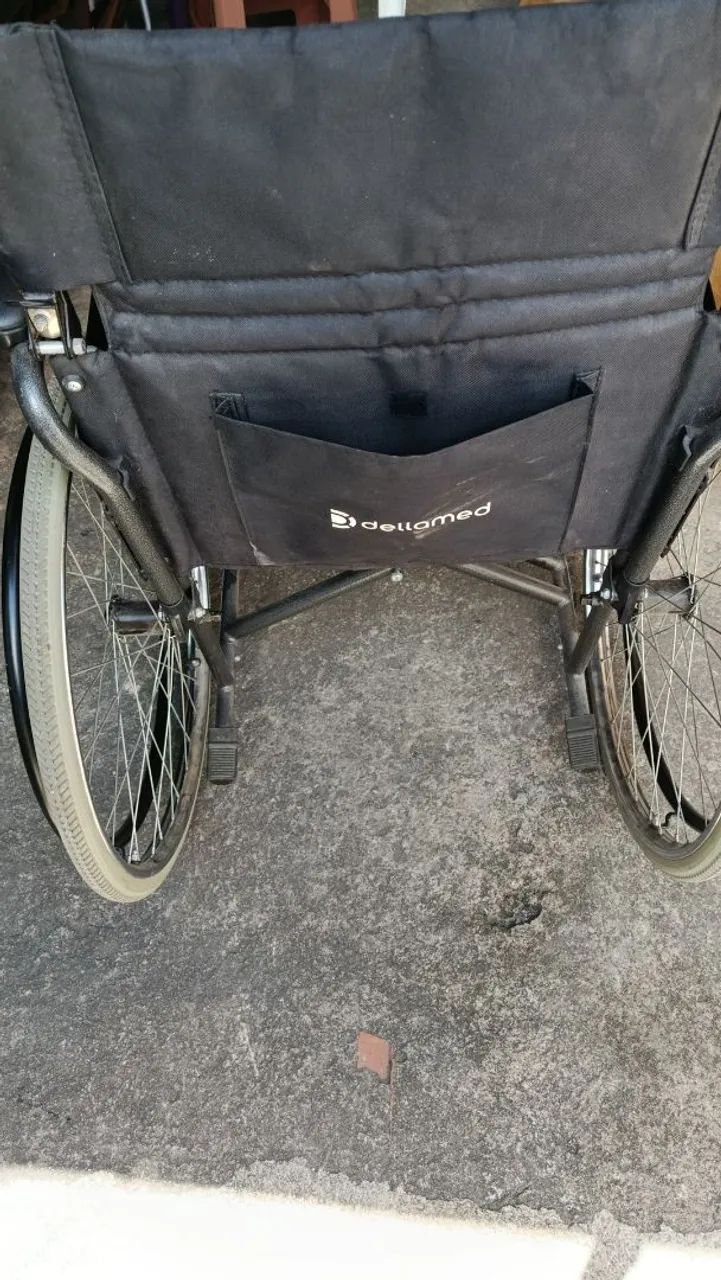Vendo cadeira de roda