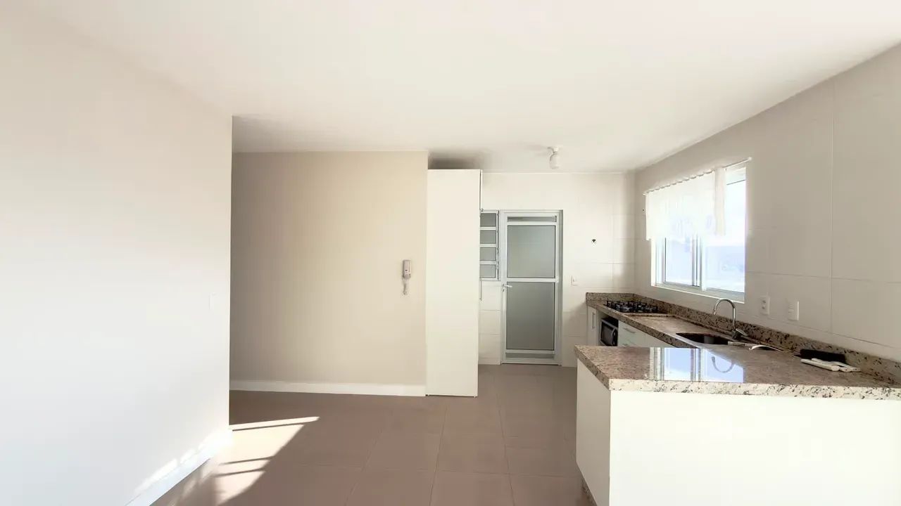 Apartamento com 3 quartos, sendo 1 suíte e vista panorâmica próximo a Ponte Hercílio Luz - Foto 4
