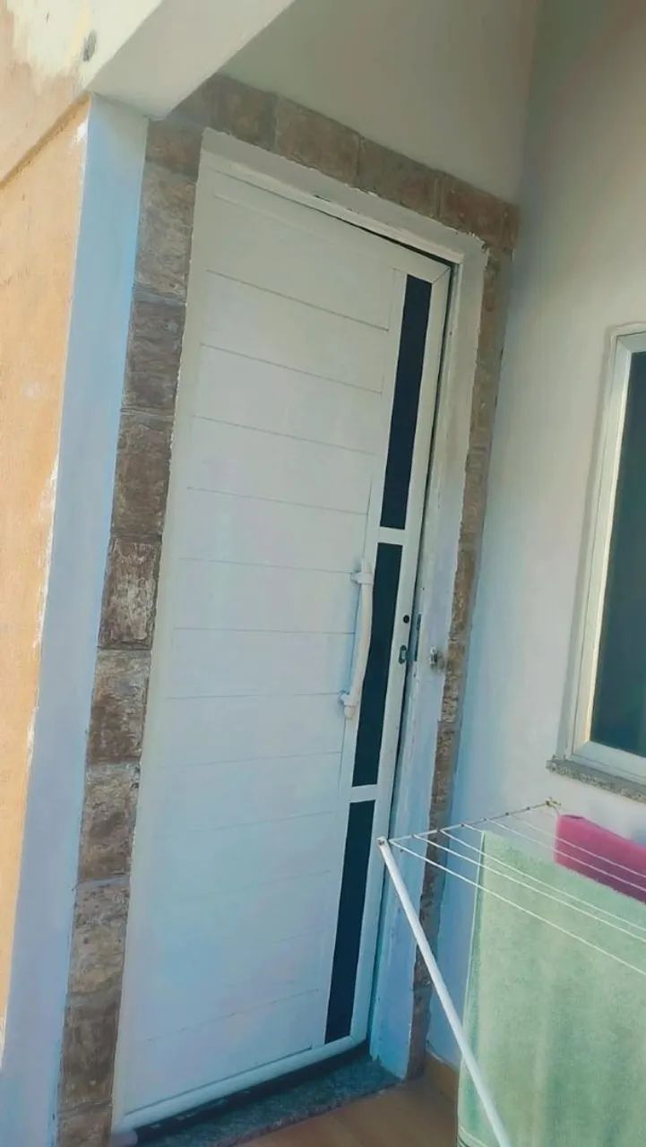 Vendo uma casa em Nilópolis.