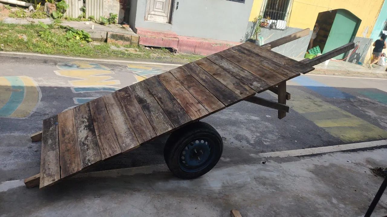 Vendo esse carro Muito Bom Pra trabalhar com fretes,etc... 2