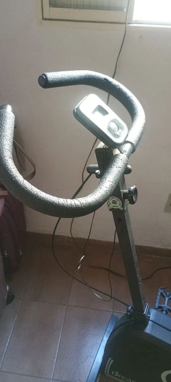Bicicleta de exercícios  - Foto 5