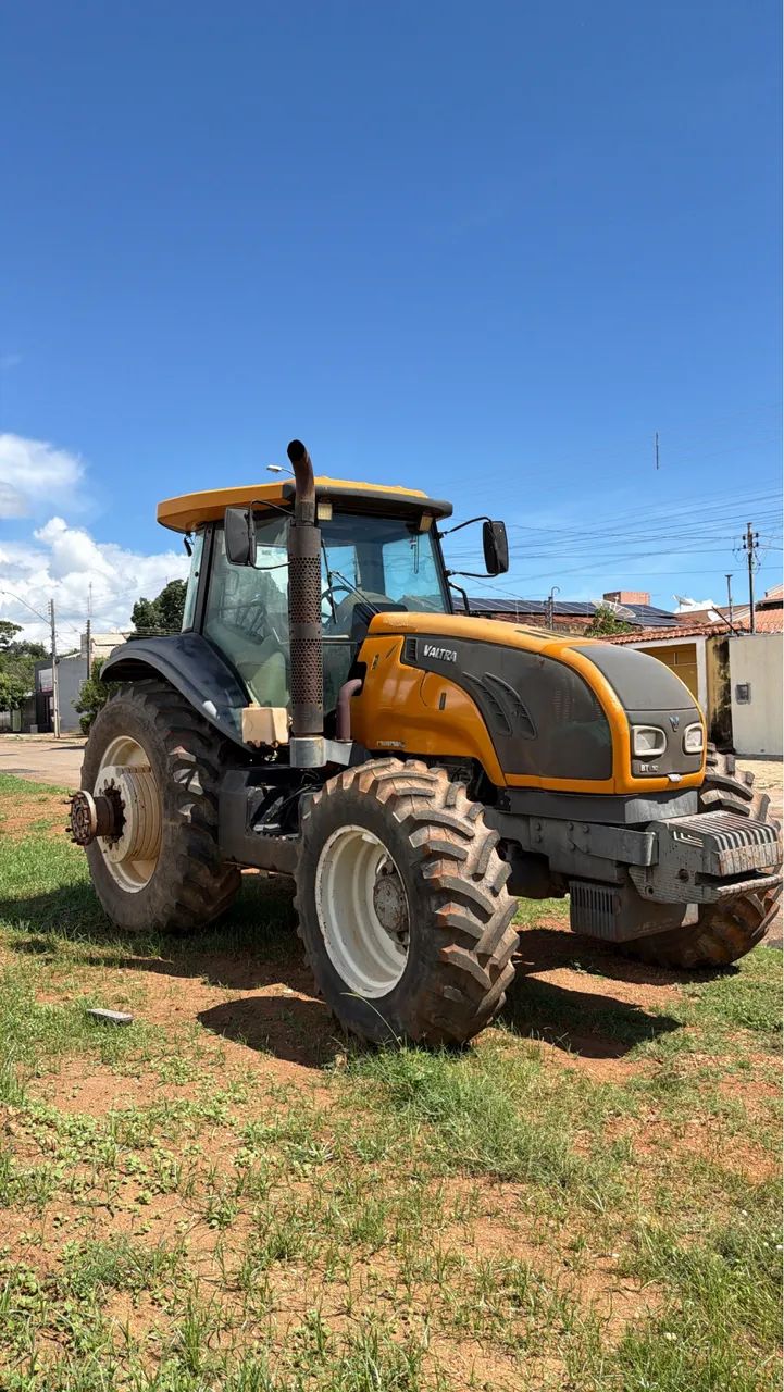TRATOR VALTRA BT210  - Foto 2