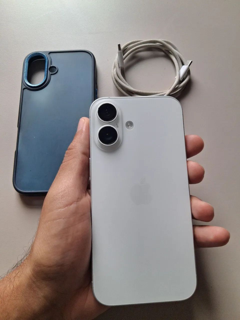 iPhone 16  - Foto 2