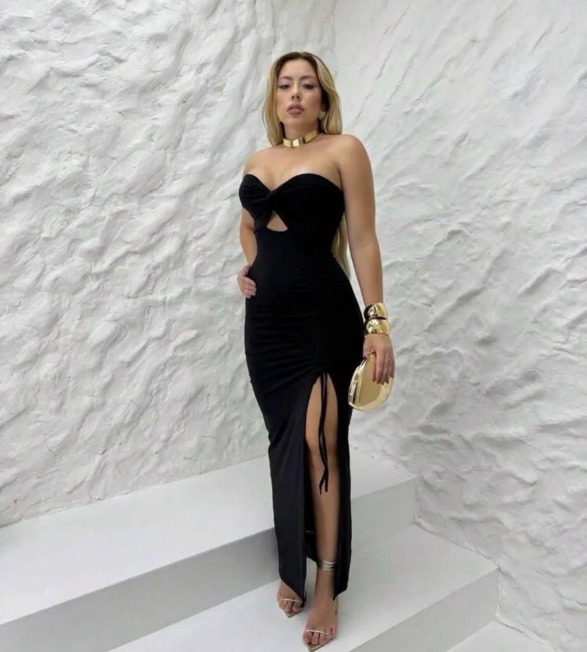 Vestido longo com fenda preto