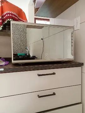 Microondas Eletrolux 31 litros  - Foto 3