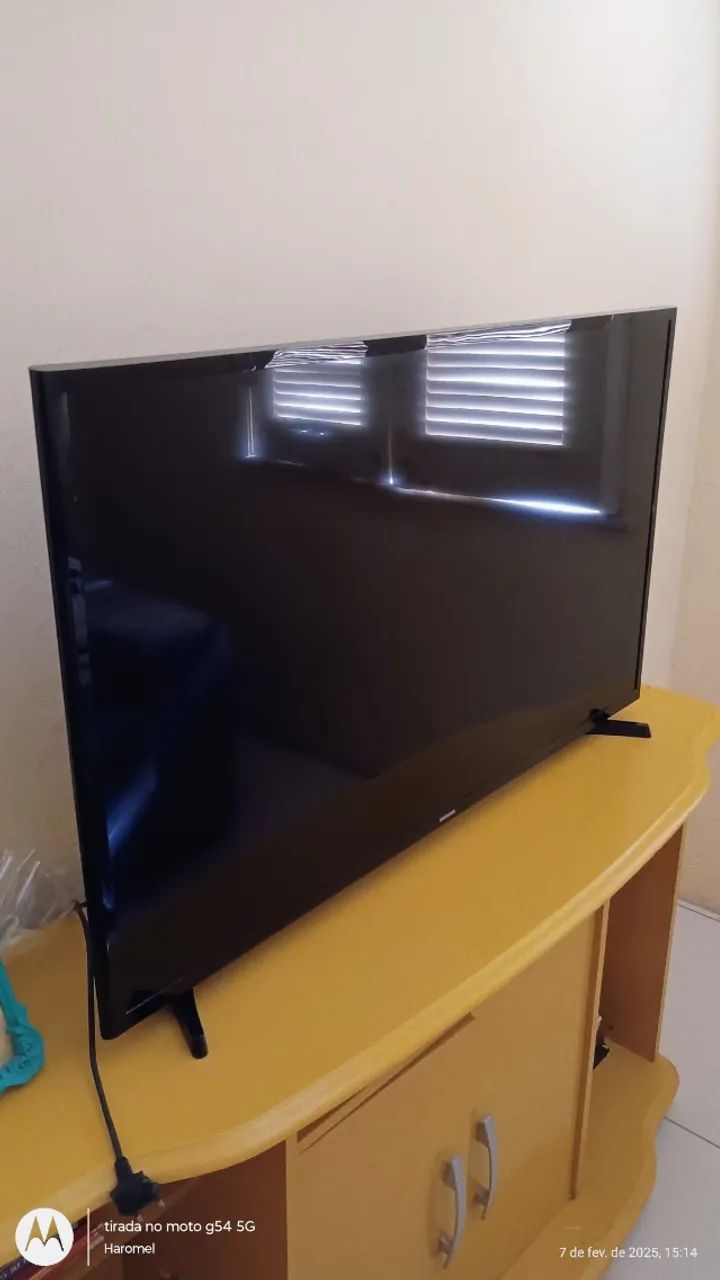 Tv Samsung 43 polegadas com avaria tem som mais não tem imagem ótimas condições 