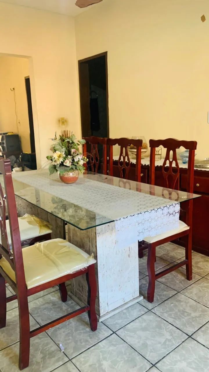Mesa de jantar de mármore + 6 Cadeiras  - VINTAGE E PRESERVADA