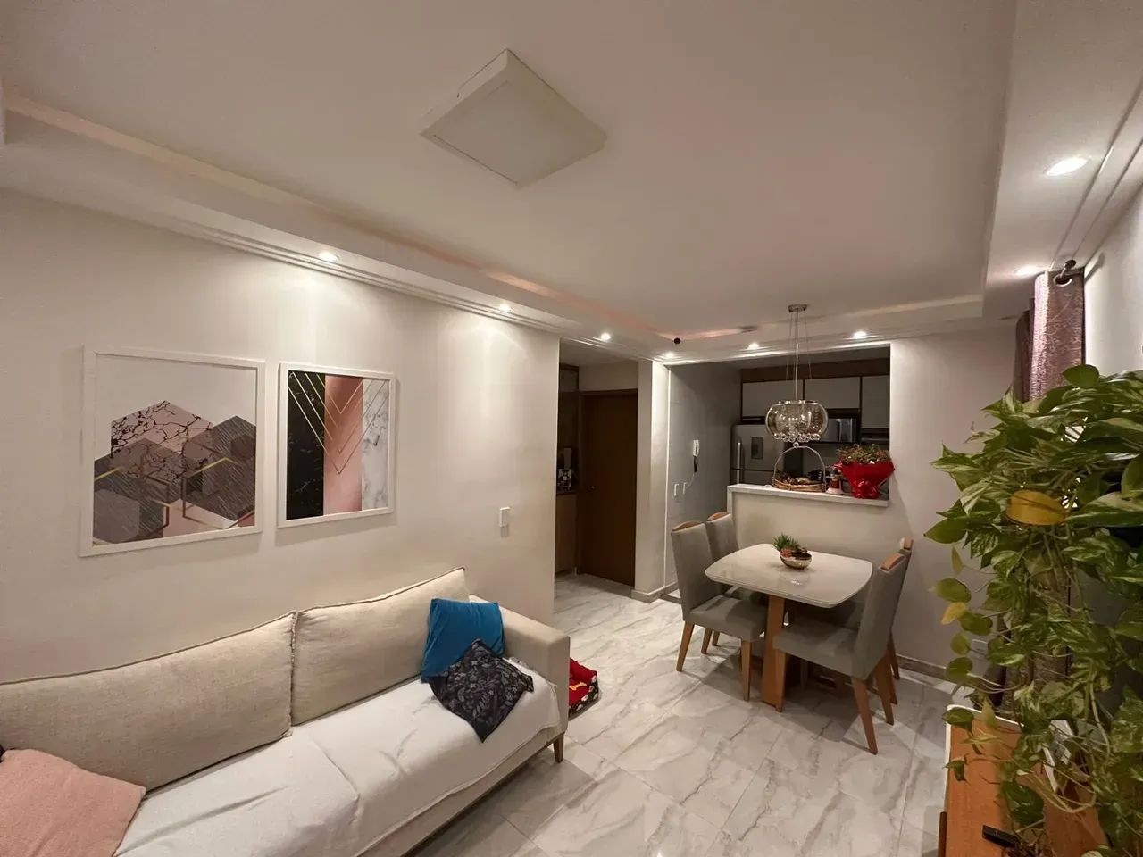 Lindo Apartamento em Vida Nova 2/4