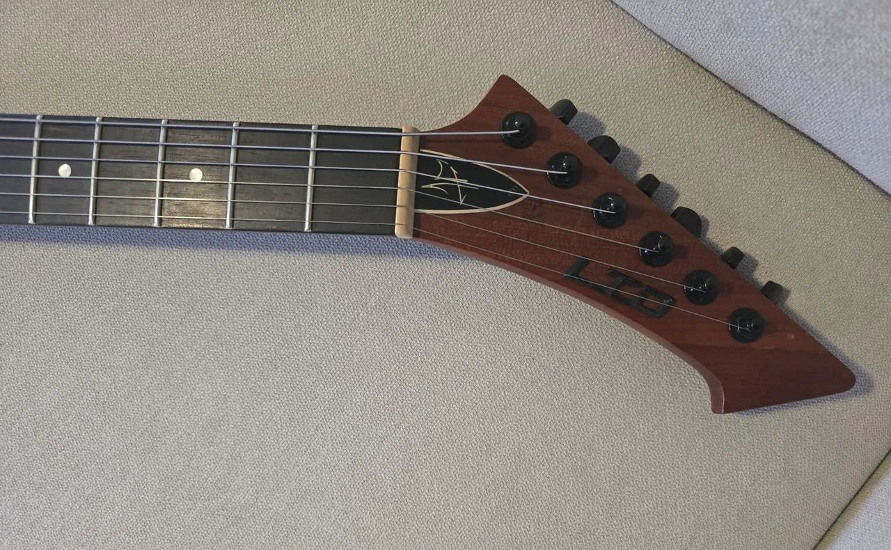 Guitarra ESP LTD SNAKEBYTE  - Foto 4