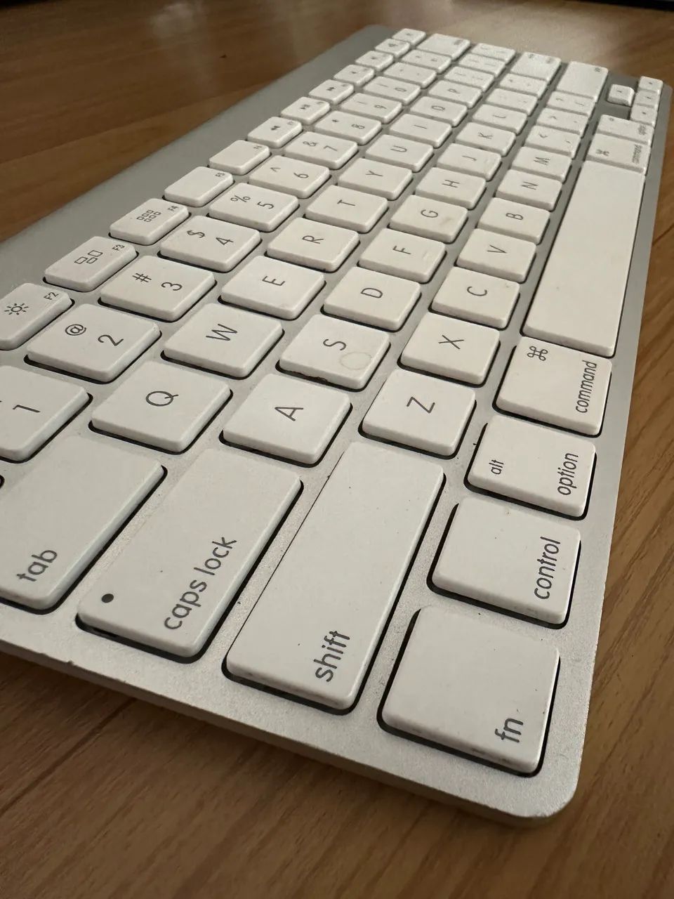 Teclado Apple A1314 Bluetooth Magic Keyboard Branco Sem Fio - Foto 4
