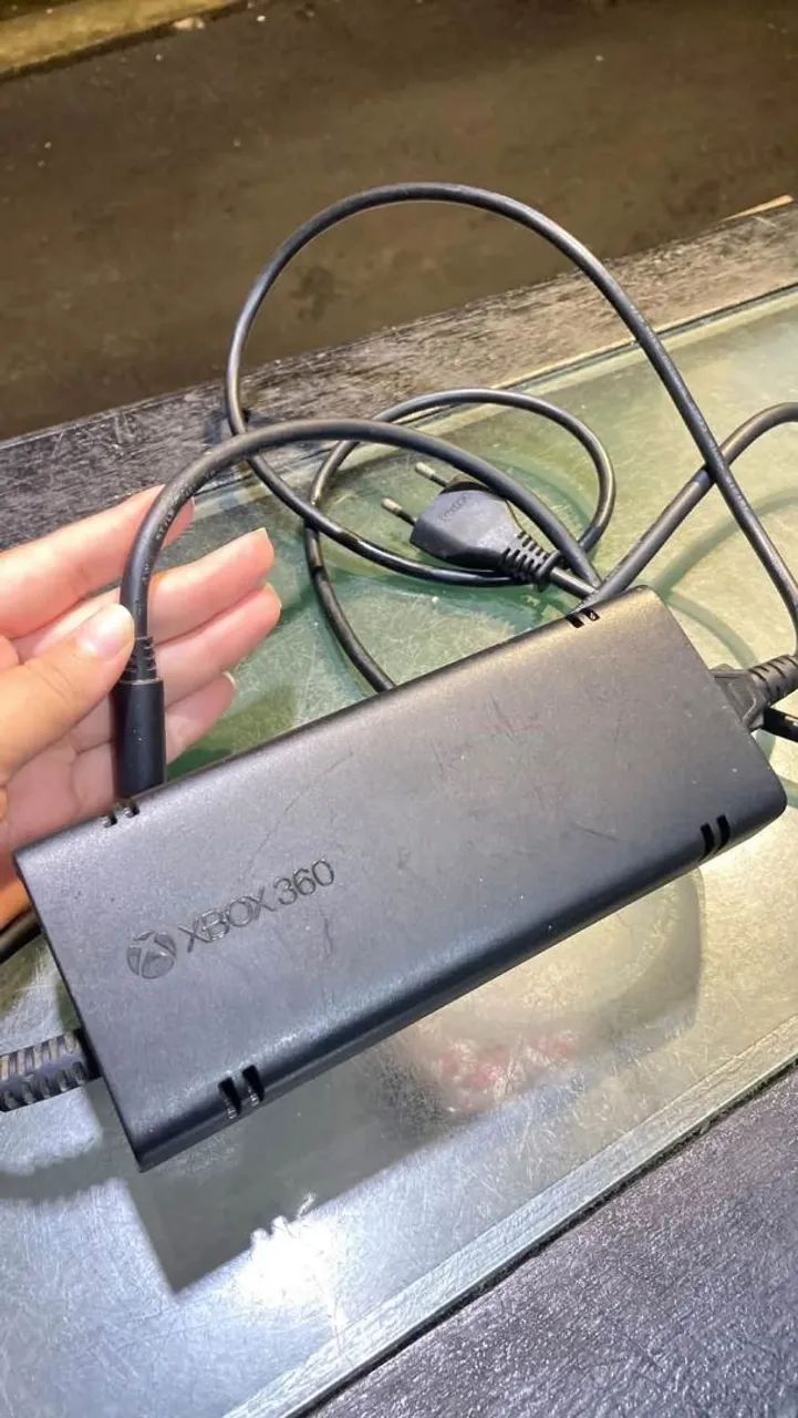 Fonte do xbox 360 cor preta