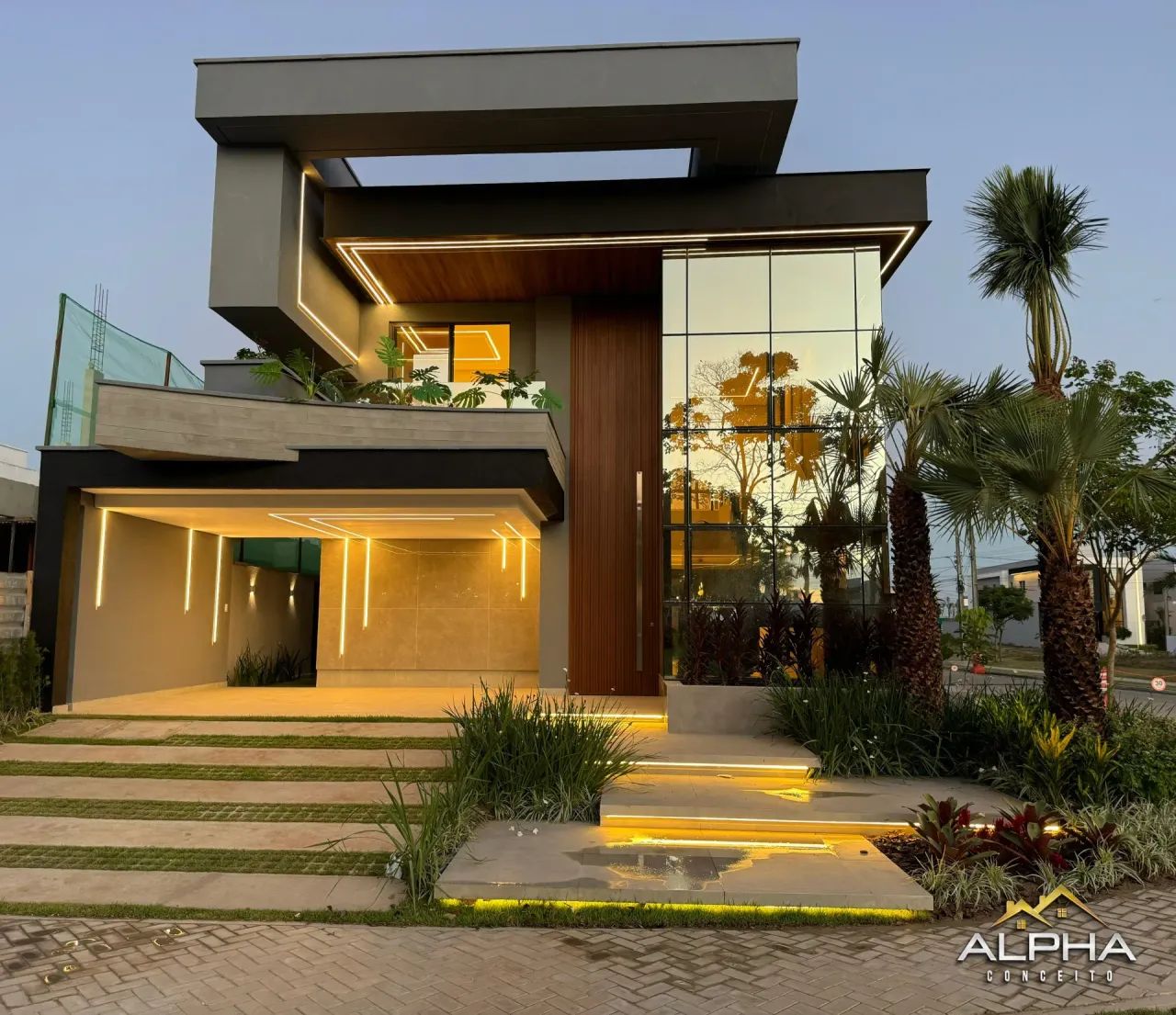 Casa com 4 suítes na Cidade Alpha