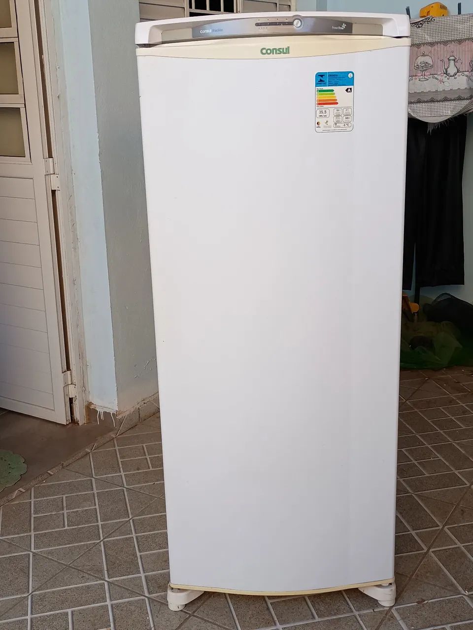 Geladeira Consul 300L