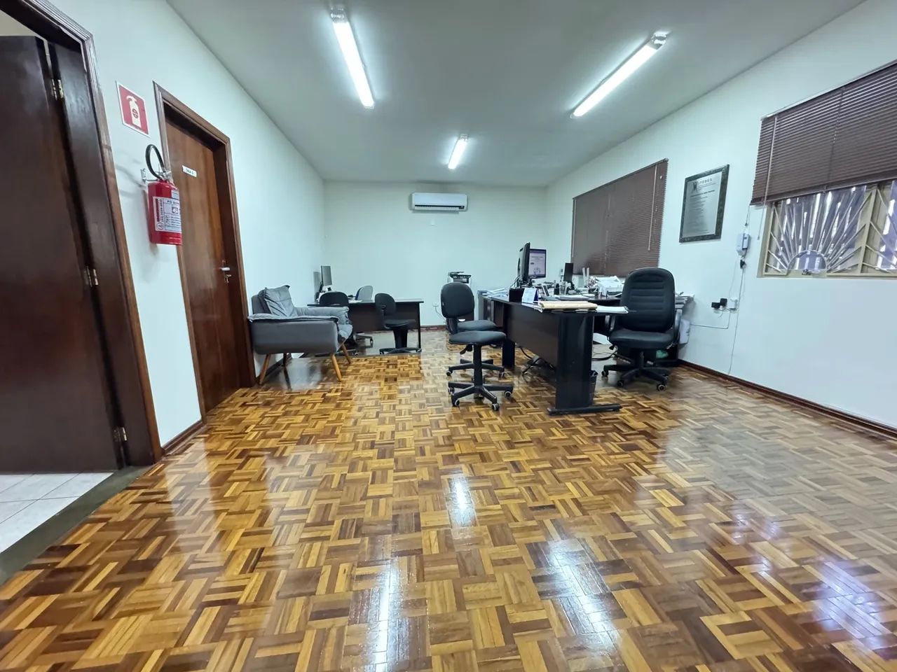 Imóvel Comercial á venda Av Castelo Branco 174,94m e 347,85m terreno.