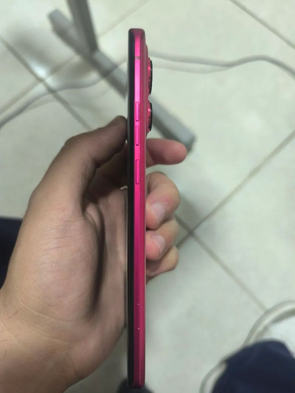 Motorola Edge 40 - com defeito - Foto 3