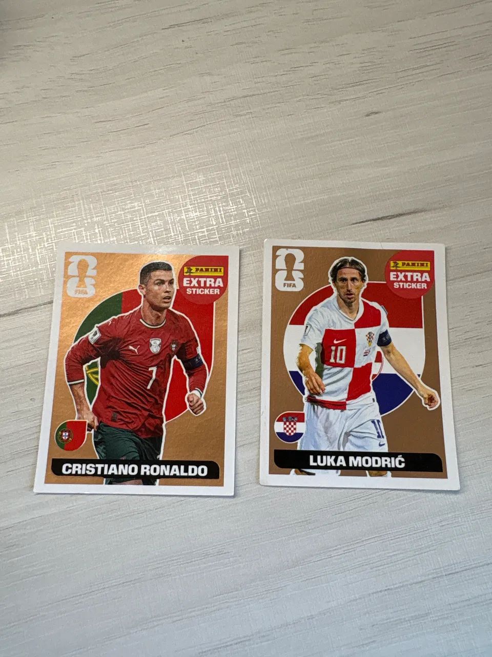 Cristiano Ronaldo e Modric legends (extra sticker)