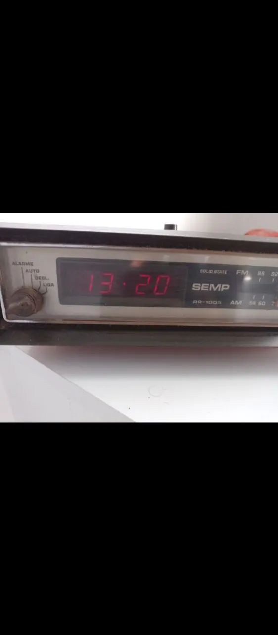 Rádio relógio retrô  - Foto 2