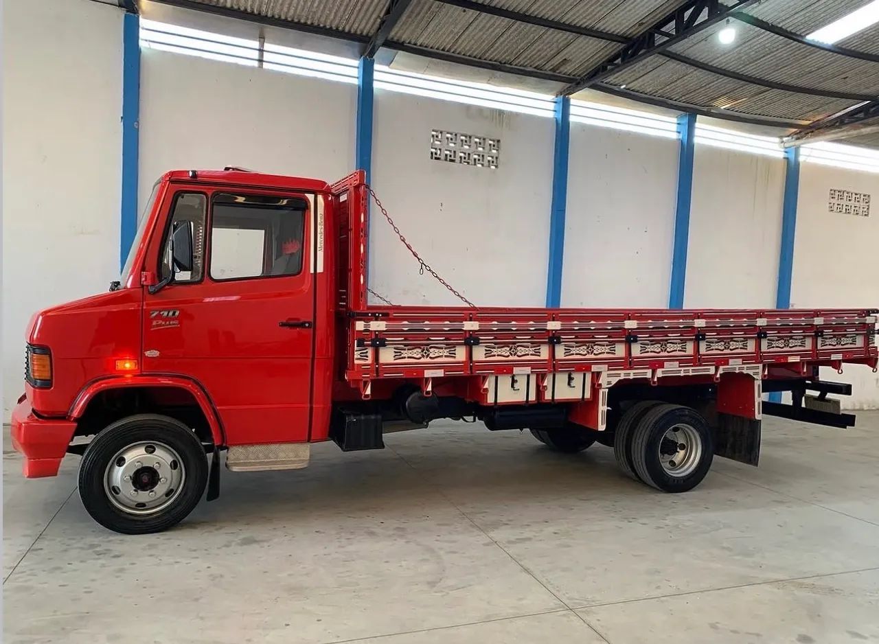 Mb 710  Carroceria  - Foto 2