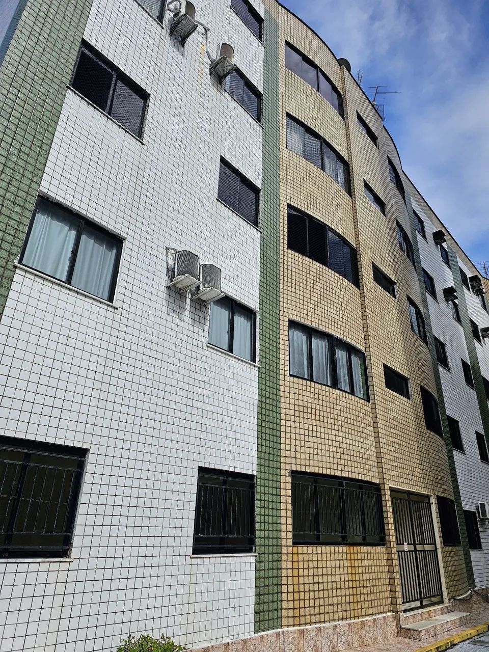 Apartamento próximo Faculdade de Medicina e Supermercado Brasileiro a - Foto 3