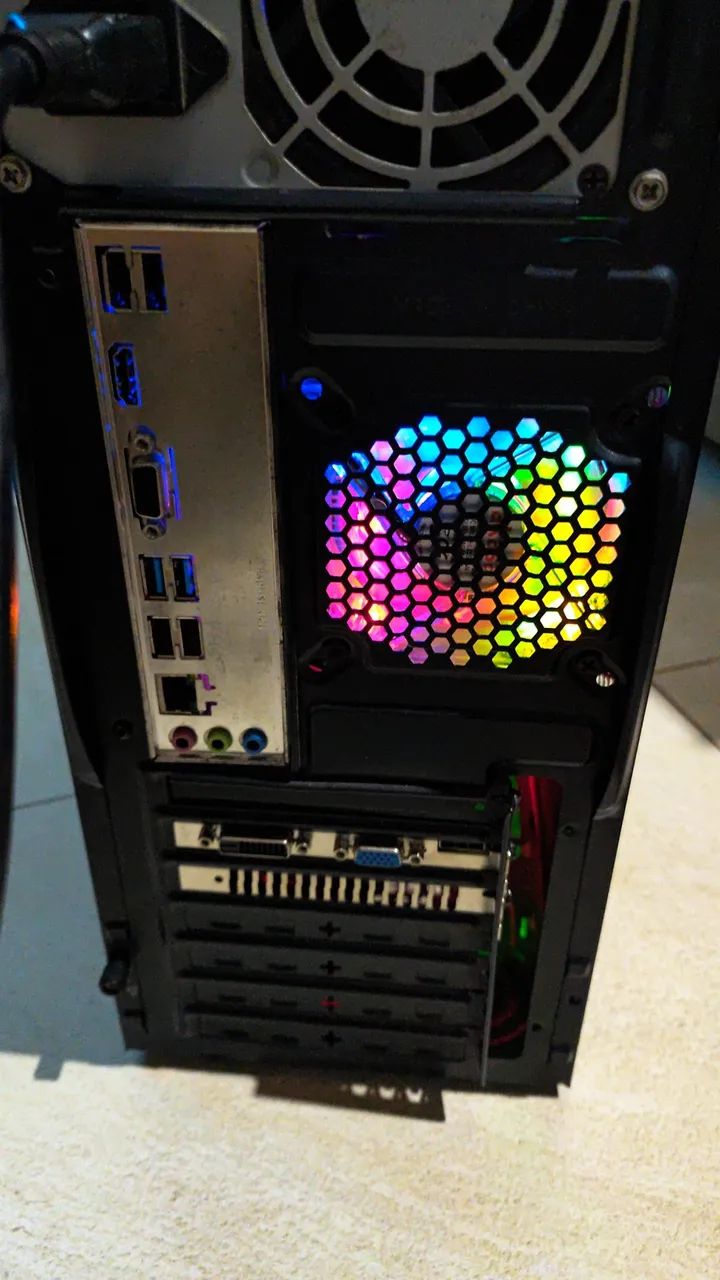 Computador Gamer com Monitor 19' Polegadas - Foto 3