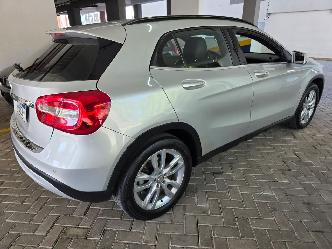 Mercedes-Benz GLA 200 Adv. 1.6/1.6 TB 16V Flex Aut., foto 14 de 20