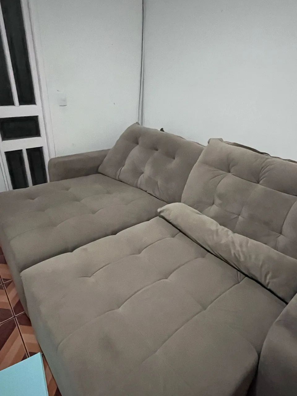 Sofá retrátil - excelente qualidade, 1 ano e meio de uso