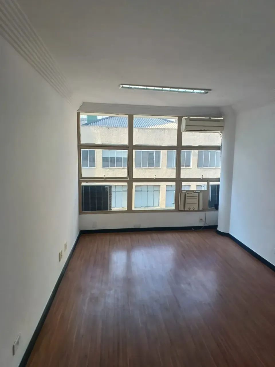 Sala comercial com ar condicionado em andar alto - Foto 2