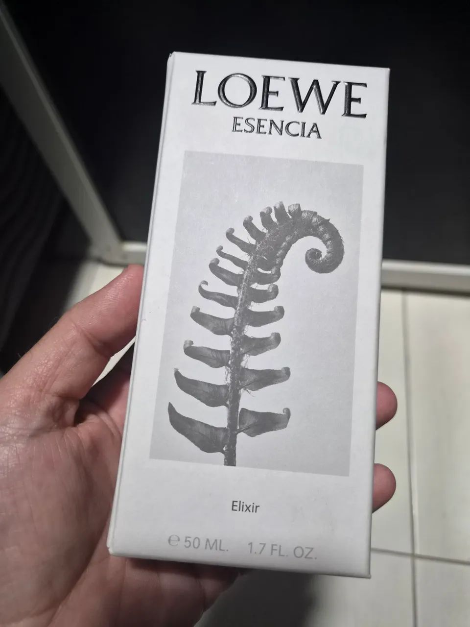 Perfume Loewe Esencia elixir 