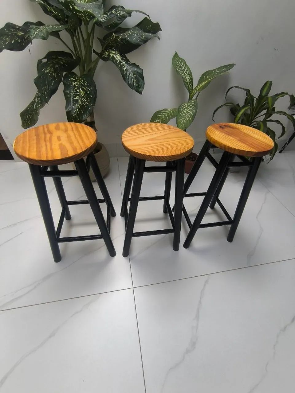 Banqueta de Madeira  - Foto 4