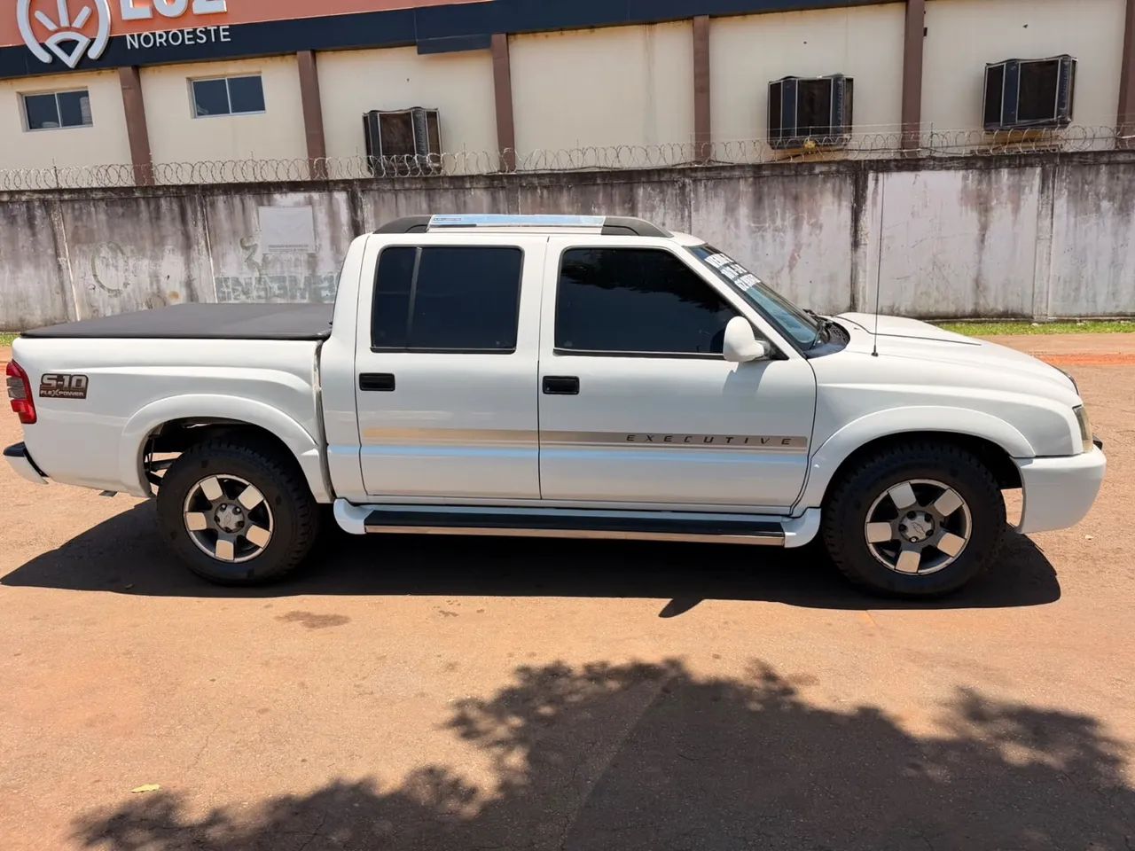 Chevrolet S10 S10 P-Up Executive 2.4 MPFI F.Power CD 2010