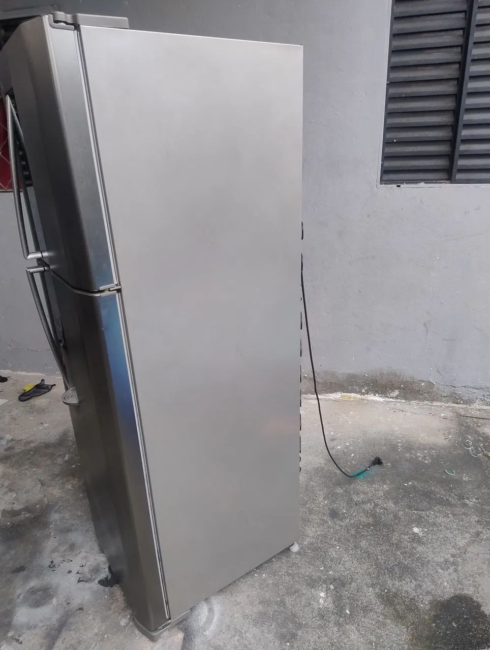 Geladeira Eletrolux Frost free parou de gelar semi nova paguei 2300 quero 850$ - Foto 5