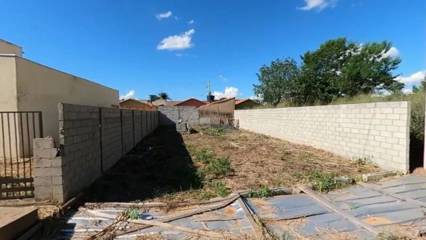 Terreno 200 m2 - Res. Julio Domingos - Fiote