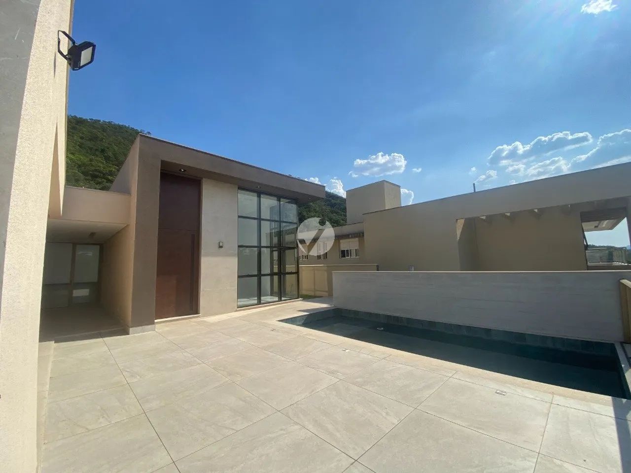 Casa à venda no condomínio Quintas do Sol