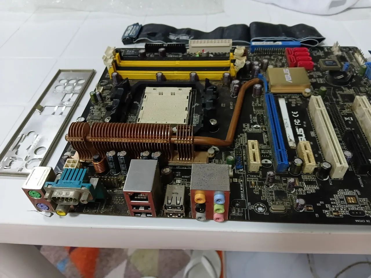Placa mãe Asus para processador AMD.  - Foto 2