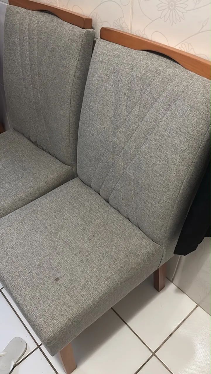 Mesa madeira 4 cadeiras detalhe no vidro  - Foto 3
